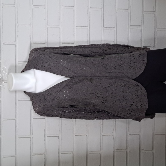 Eyelash Couture Gray Long Sleeve Button Up Blouse. Size Large NWT - Picture 1 of 9